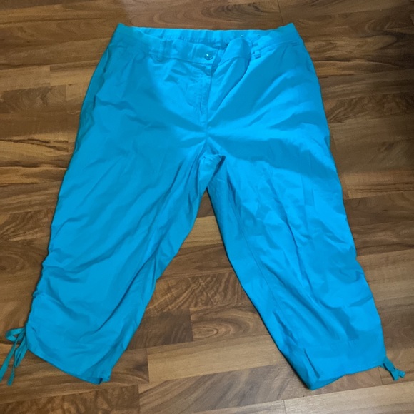 Chico’s Collection Cropped Pants Capri Blue sz 3/XL - Picture 2 of 7